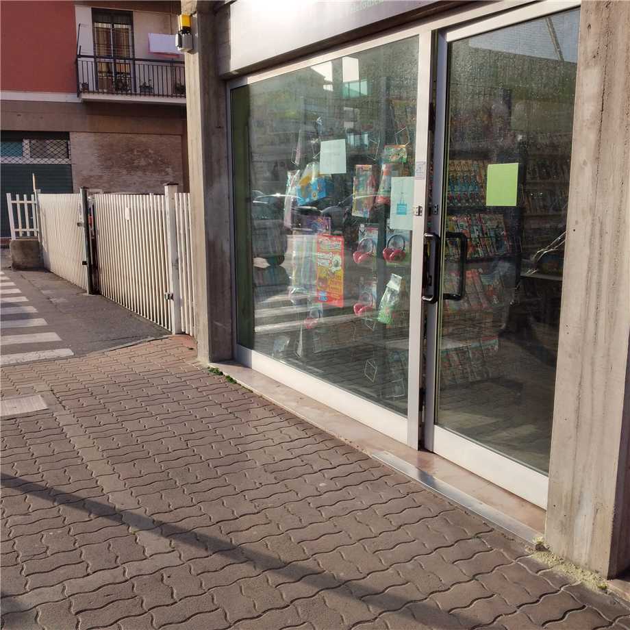 Negozio in vendita a Albenga (SV)