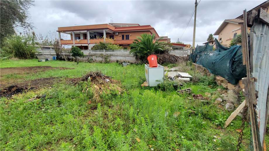 Terreno edificabile in vendita a Fiumicino (RM)