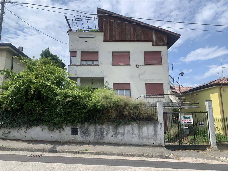 Casa indipendente in vendita a Stradella (PV)