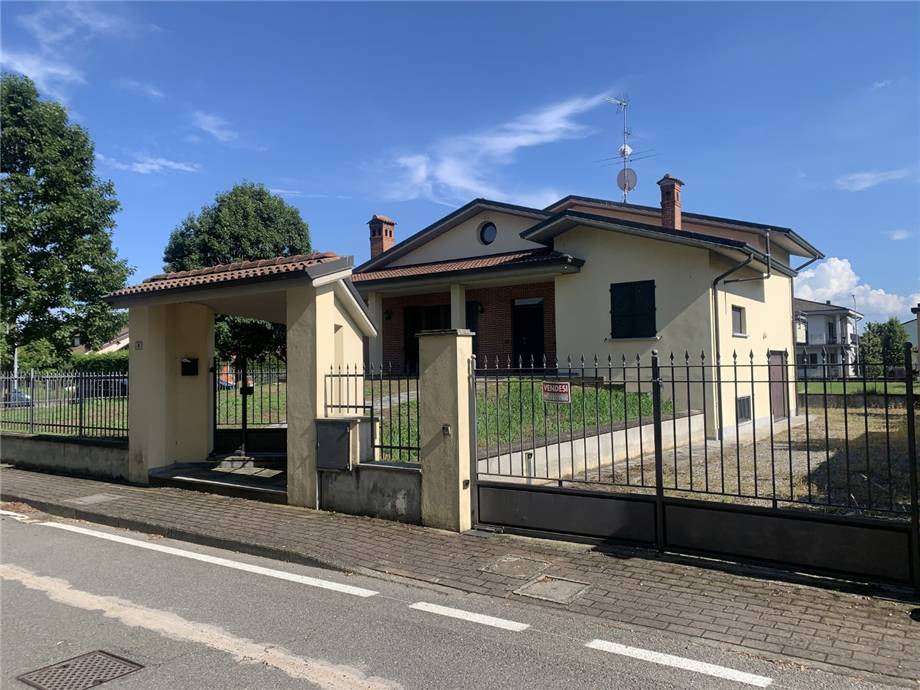 Villa in vendita a Albaredo Arnaboldi (PV)