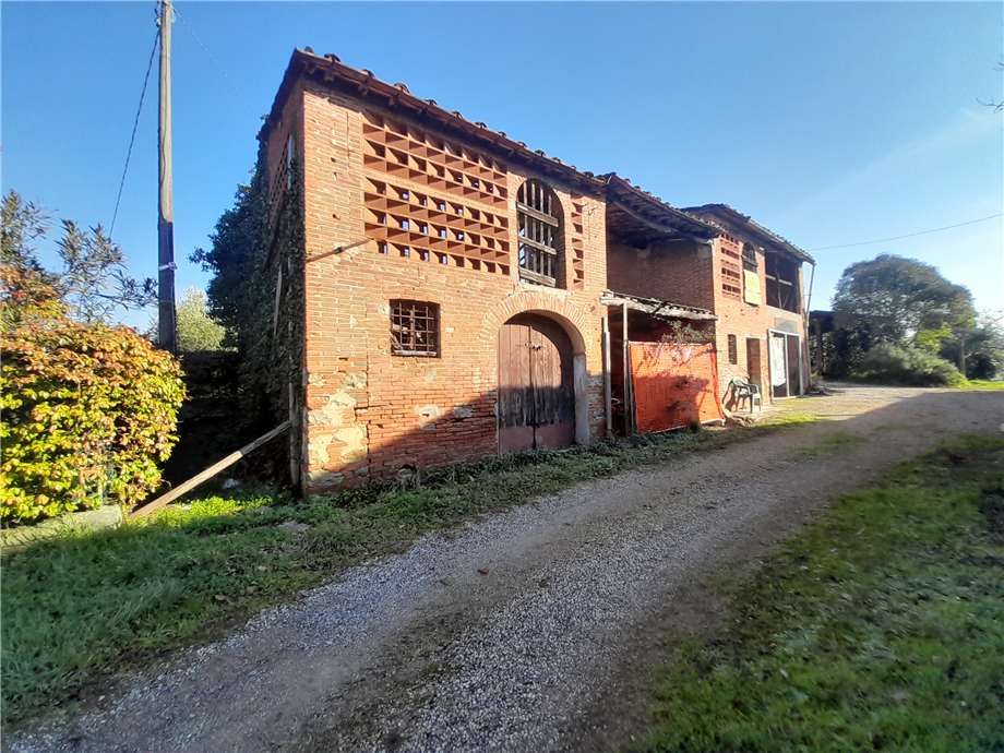 Venta Villa/Casa independiente Capannori Gragnano #ristrgragn100 n.2